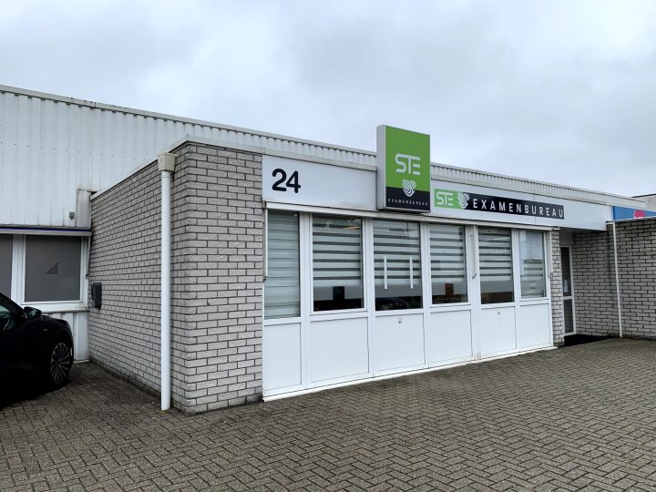 Staalsteden 24